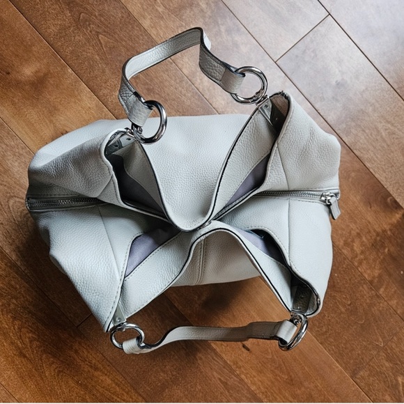 Used Vince Camuto pretty Soft Women's Large Neutral Silver Cloud Shoulder Bag - Picture 6 of 11